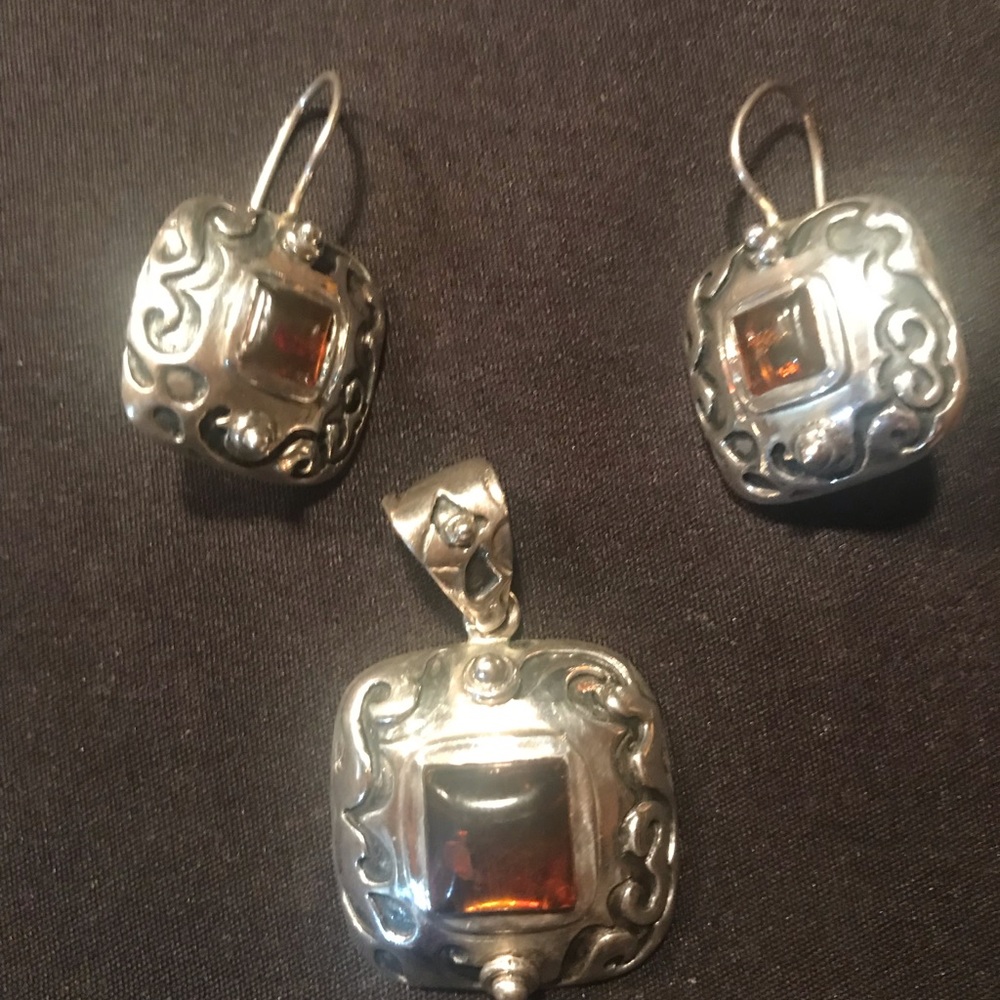 Silpada silver and amber earring and pendant set